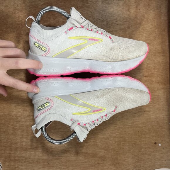 Brooks Glycerin 20 StealthFit Women Size 8 Pink White Running Shoes - Picture 6 of 9